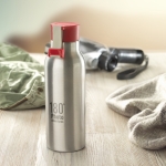 Aluminium bottle with engraving and silicone loop, 500 ml red colour third ambient view 2