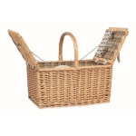 Picnic set for 4 people in a basket for summer promotions wood colour second view