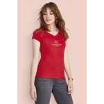 Women's 100% cotton V-neck t-shirt, 150 g/m2, SOL'S Moon red colour