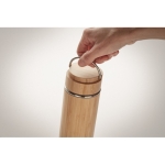 Stainless steel thermos bottle with bamboo finish, 480 ml wood colour photographic view