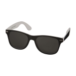 Retro square-shaped sunglasses in two colours white colour