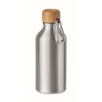 Small aluminium bottle with bamboo lid and carabiner, 400 ml matt silver colour