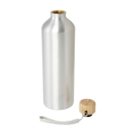 Large recycled aluminium bottle with bamboo lid and strap, 1 L silver colour