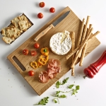 Oak chopping board with corner handle for hanging