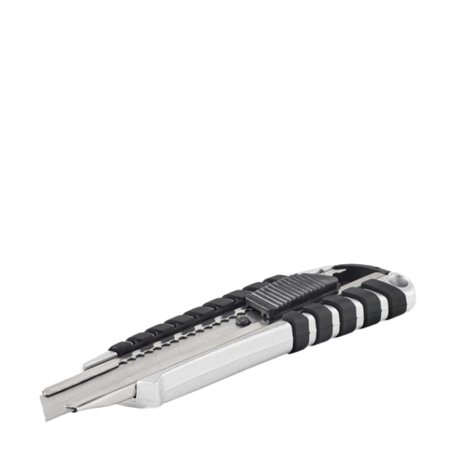 Retractable aluminium utility knife with 8 blades