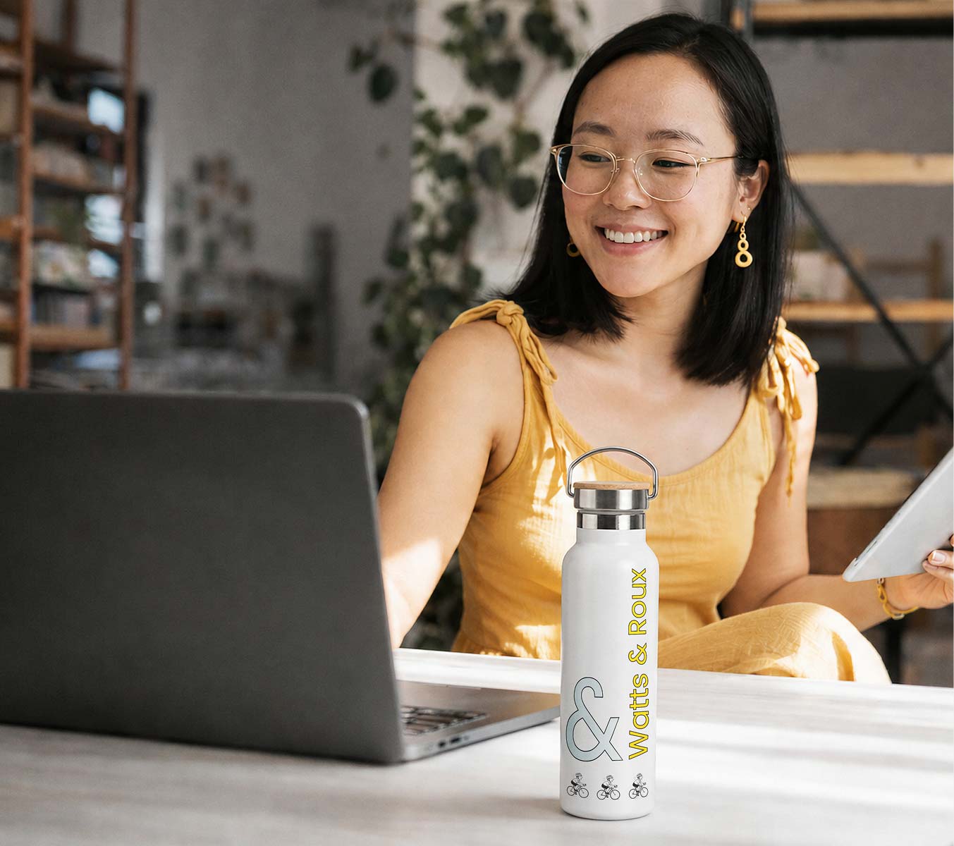 Employee with a branded bottle printed in full colour
